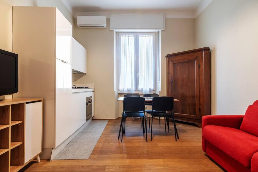 Apartamento Da Giuliana - Moderno Bilocale Milán Exterior foto